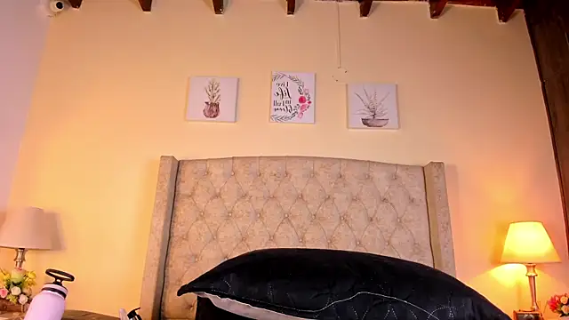 allisson m online show from 04.25.26