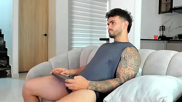 Snapshot of Ricardogo19 chatting on 02.25.26 Ricardogo19 online show from 02.25.26