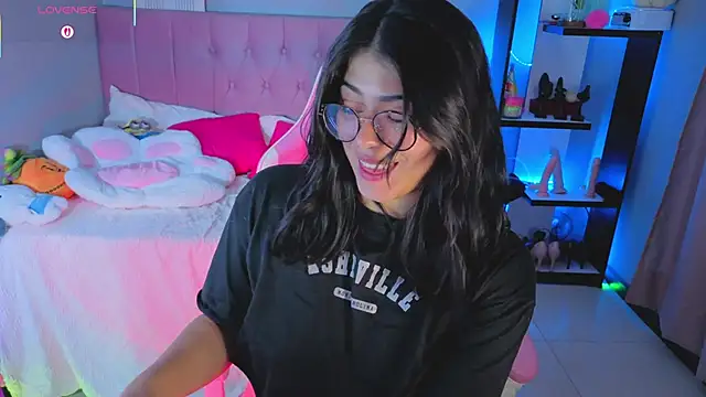 LoaLuxury online show from 11.14.25