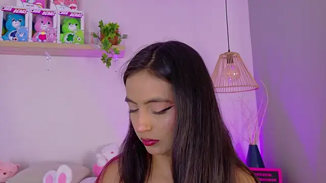 Snapshot of emily_bank chatting on 05.23.26 emily bank online show from 05.23.26