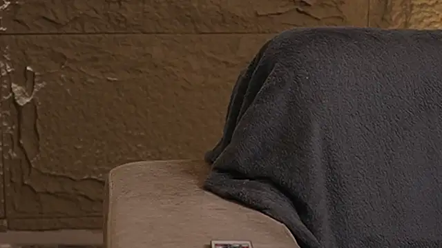 Logan Varela online show from 11.30.25