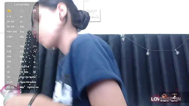 yourcuteneighbourr online show from 12.24.24