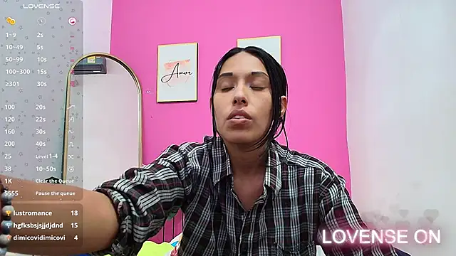 yourcuteneighbourr online show from 01.11.25