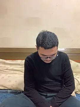 Snapshot of lililiwuwuwu chatting on 12.17.24 lililiwuwuwu online show from 12.17.24