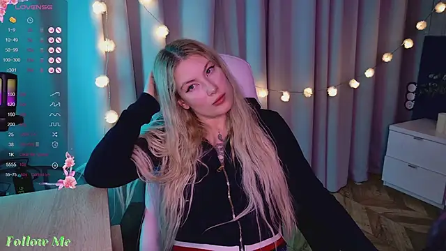 Liv Fay online show from 02.27.25