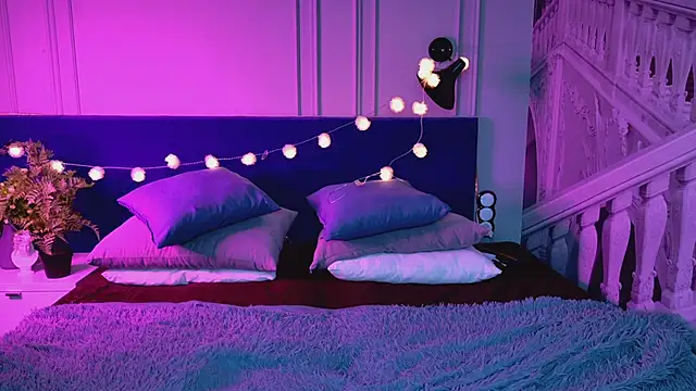 Liv Fay online show from 03.07.25