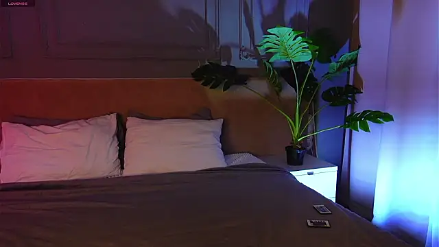 Snapshot of Liv_Fay chatting on 02.17.26 Liv Fay online show from 02.17.26