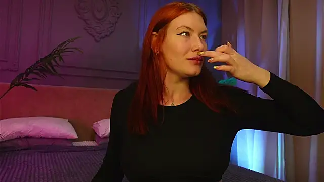 Snapshot of Liv_Fay chatting on 02.19.26 Liv Fay online show from 02.19.26