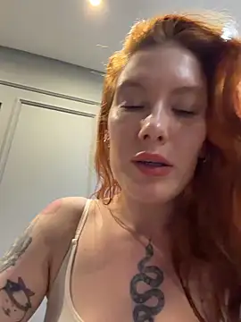 Snapshot of Liv_Fay chatting on 03.21.26 Liv Fay online show from 03.21.26