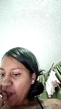 Snapshot of Tiphanydirty3 chatting on 11.02.25 Tiphanydirty3 online show from 11.02.25