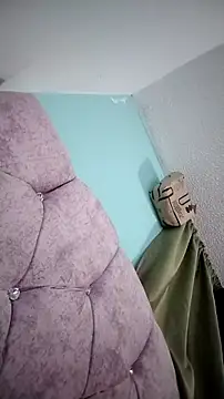 Snapshot of Tiphanydirty3 chatting on 11.22.25 Tiphanydirty3 online show from 11.22.25