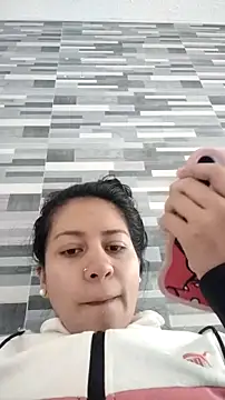 Snapshot of Tiphanydirty3 chatting on 12.05.25 Tiphanydirty3 online show from 12.05.25