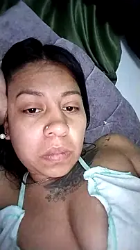 Snapshot of Tiphanydirty3 chatting on 12.17.25 Tiphanydirty3 online show from 12.17.25