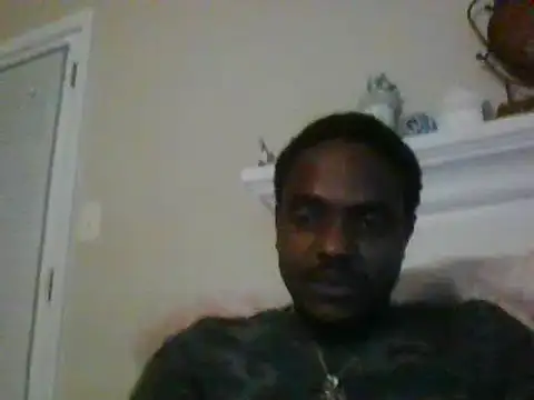 Snapshot of Hugedick0071 chatting on 12.24.24 Hugedick0071 online show from 12.24.24
