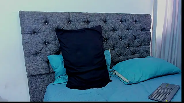 dominic smith  online show from 12.11.24