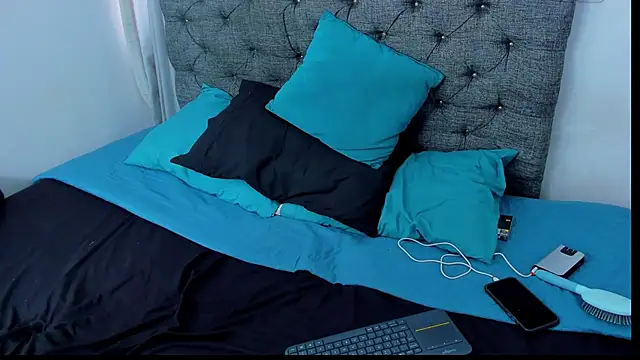 dominic smith  online show from 12.16.24