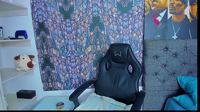 dominic smith  online show from 12.30.24