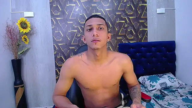 dominic smith  online show from 03.30.26