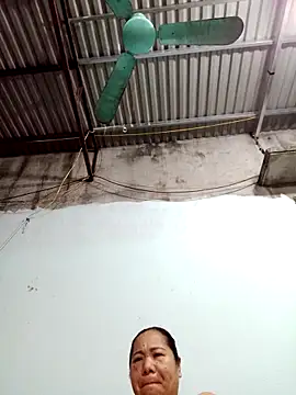 Queen 18200 online show from 12.15.25