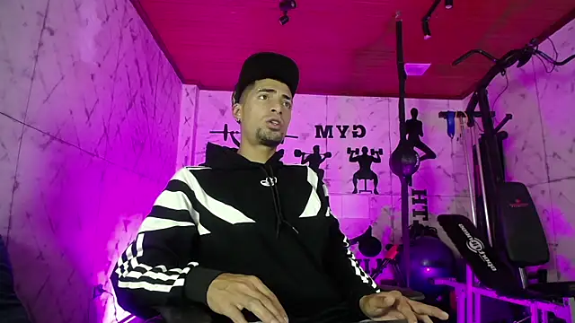 DrakeNeumann online show from 11.04.25