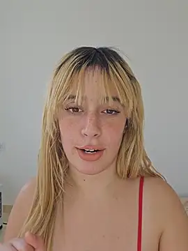 Snapshot of Massa8 chatting on 12.03.24 Massa8 online show from 12.03.24