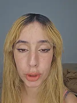 Snapshot of Massa8 chatting on 12.03.24 Massa8 online show from 12.03.24