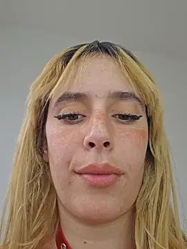 Snapshot of Massa8 chatting on 12.08.24 Massa8 online show from 12.08.24