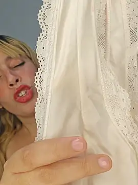 Snapshot of Massa8 chatting on 12.10.24 Massa8 online show from 12.10.24