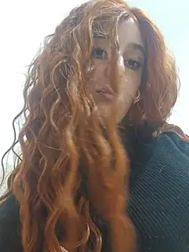 Snapshot of Massa8 chatting on 02.05.25 Massa8 online show from 02.05.25