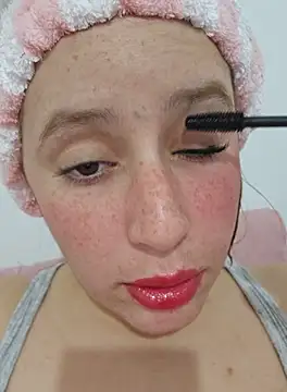 Snapshot of Massa8 chatting on 10.16.25 Massa8 online show from 10.16.25