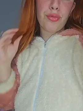 Snapshot of Massa8 chatting on 11.28.25 Massa8 online show from 11.28.25