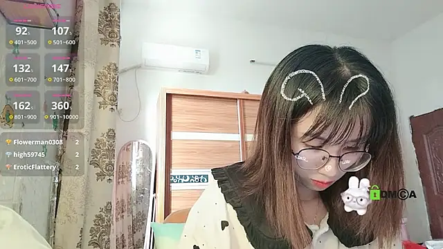 Snapshot of Lili_666 chatting on 10.23.25 Lili 666 online show from 10.23.25