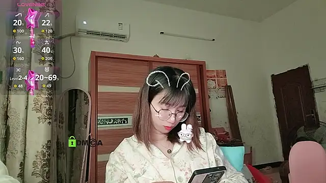 Snapshot of Lili_666 chatting on 11.01.25 Lili 666 online show from 11.01.25