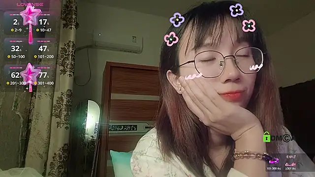 Snapshot of Lili_666 chatting on 11.06.25 Lili 666 online show from 11.06.25