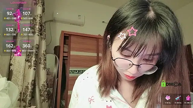 Snapshot of Lili_666 chatting on 11.23.25 Lili 666 online show from 11.23.25