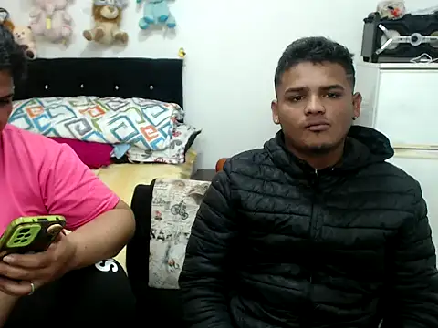 Snapshot of Boycuriousxxx chatting on 03.10.25 Boycuriousxxx online show from 03.10.25
