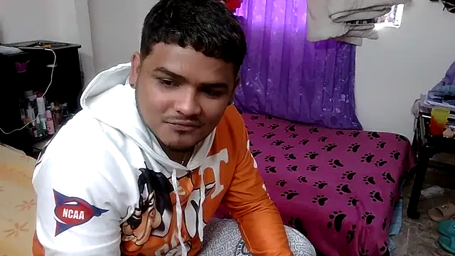 Boycuriousxxx online show from 05.14.26
