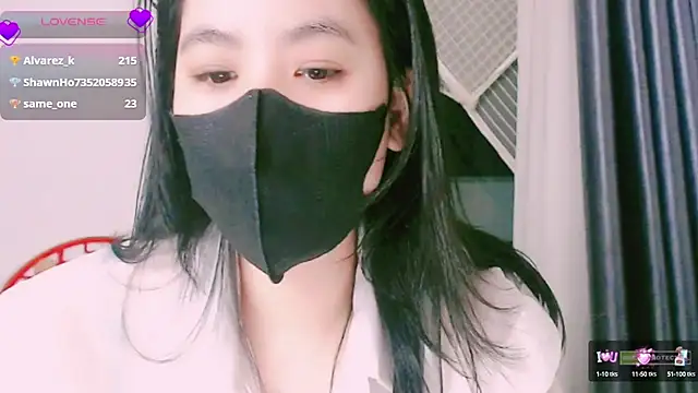 Snapshot of Na_baby chatting on 10.21.25 Na baby online show from 10.21.25