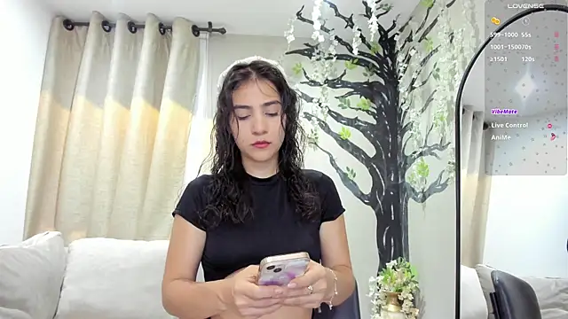 Snapshot of Miranda_doll_ chatting on 05.16.26 Miranda doll online show from 05.16.26