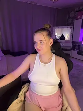 Snapshot of Lexi_noah chatting on 09.20.25 Lexi noah online show from 09.20.25