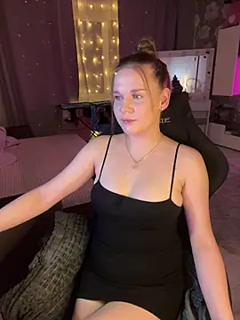 Snapshot of Lexi_noah chatting on 12.20.25 Lexi noah online show from 12.20.25