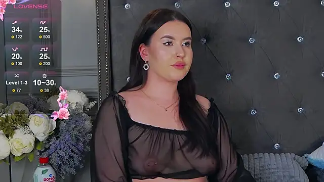 TrishaWinslet online show from 01.04.25