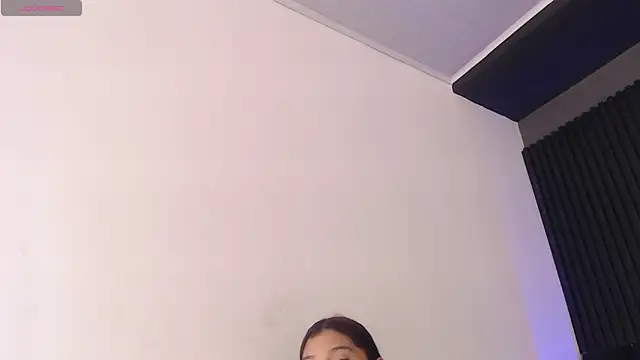 nami hot04 online show from 12.23.24