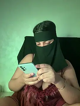 Snapshot of Narimane_maroc chatting on 07.19.26 Narimane maroc online show from 07.19.26