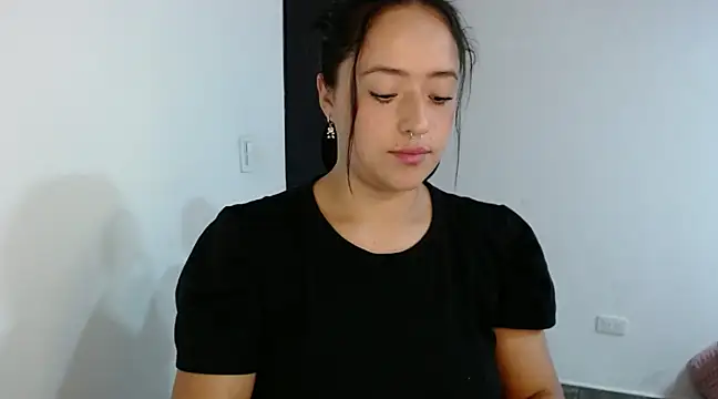 jjulietha95 online show from 01.22.25