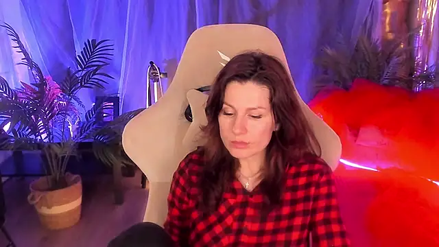 Snapshot of April_o_Nill chatting on 03.25.26 April o Nill online show from 03.25.26