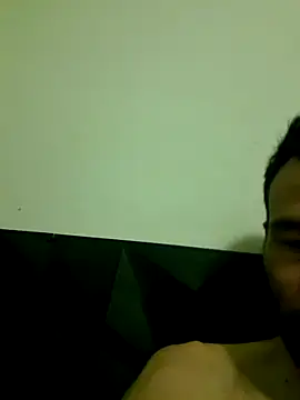 Snapshot of JulioCessar chatting on 03.10.26 JulioCessar online show from 03.10.26