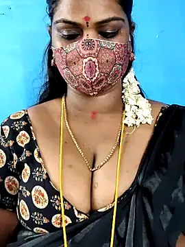 Snapshot of mayaa2u chatting on 05.16.26 mayaa2u online show from 05.16.26