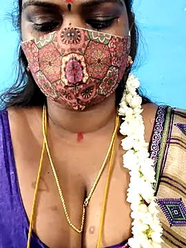 Snapshot of mayaa2u chatting on 05.31.26 mayaa2u online show from 05.31.26