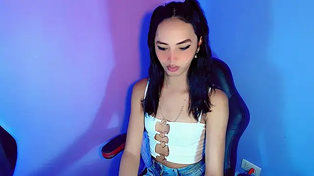 Babyenderlyn online show from 03.04.25